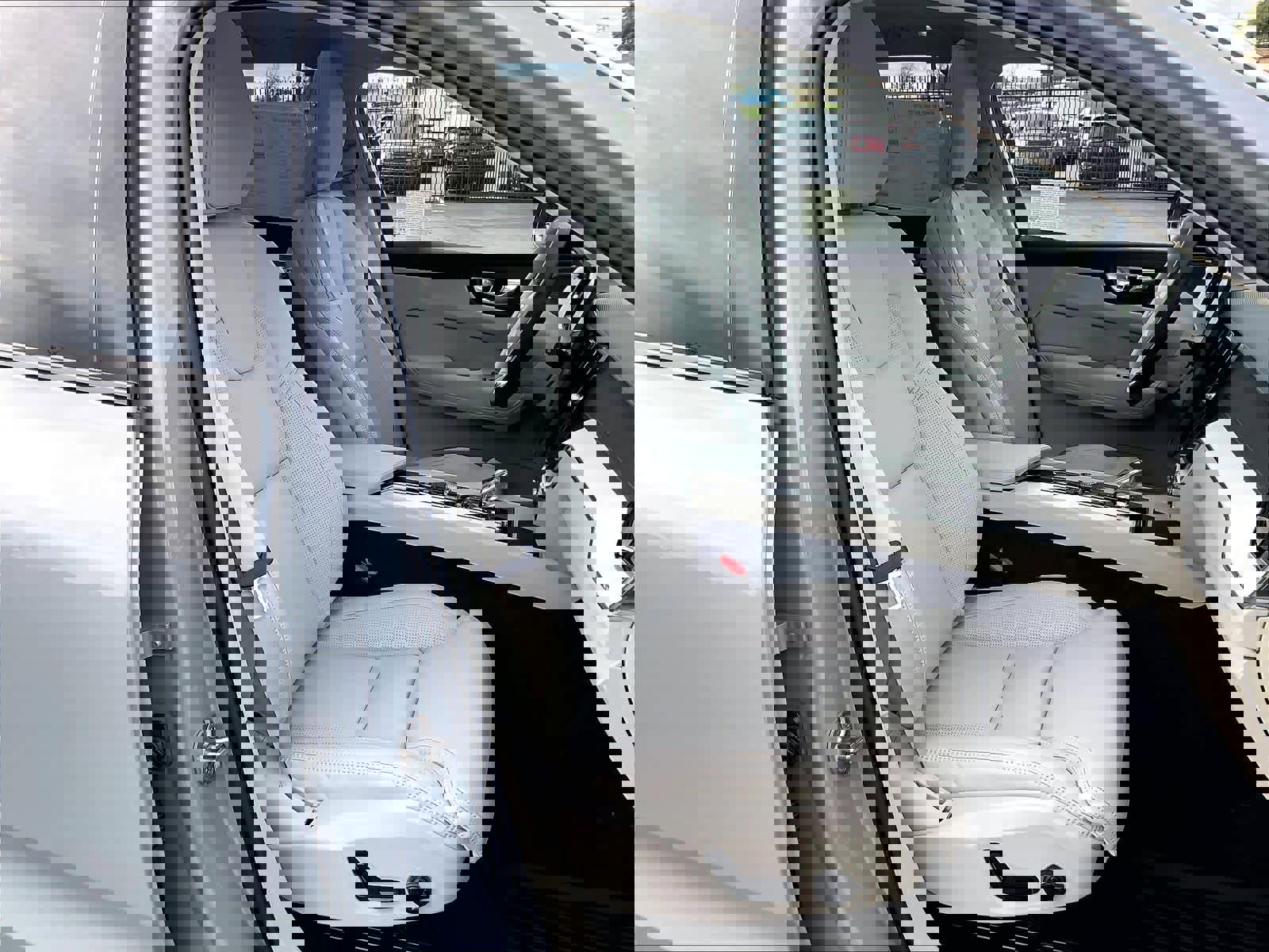 New 2026 Volvo XC60 B5 Ultra w/ Protection Package Premier image 31