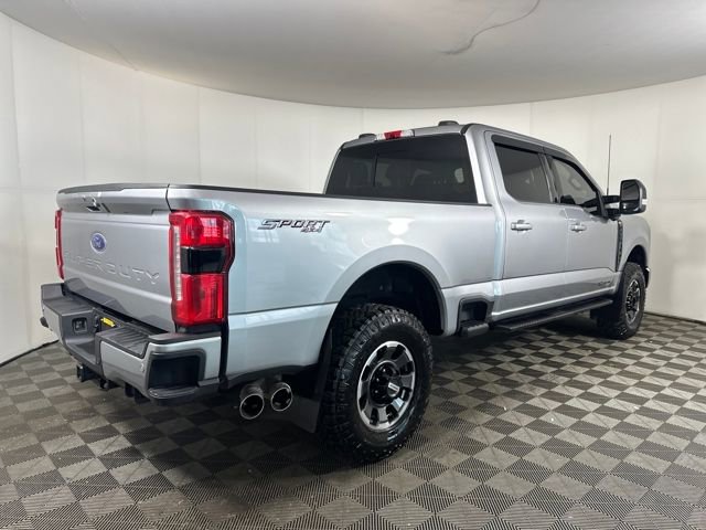 Used 2024 Ford F350 Lariat w/ Lariat Ultimate Package image 3
