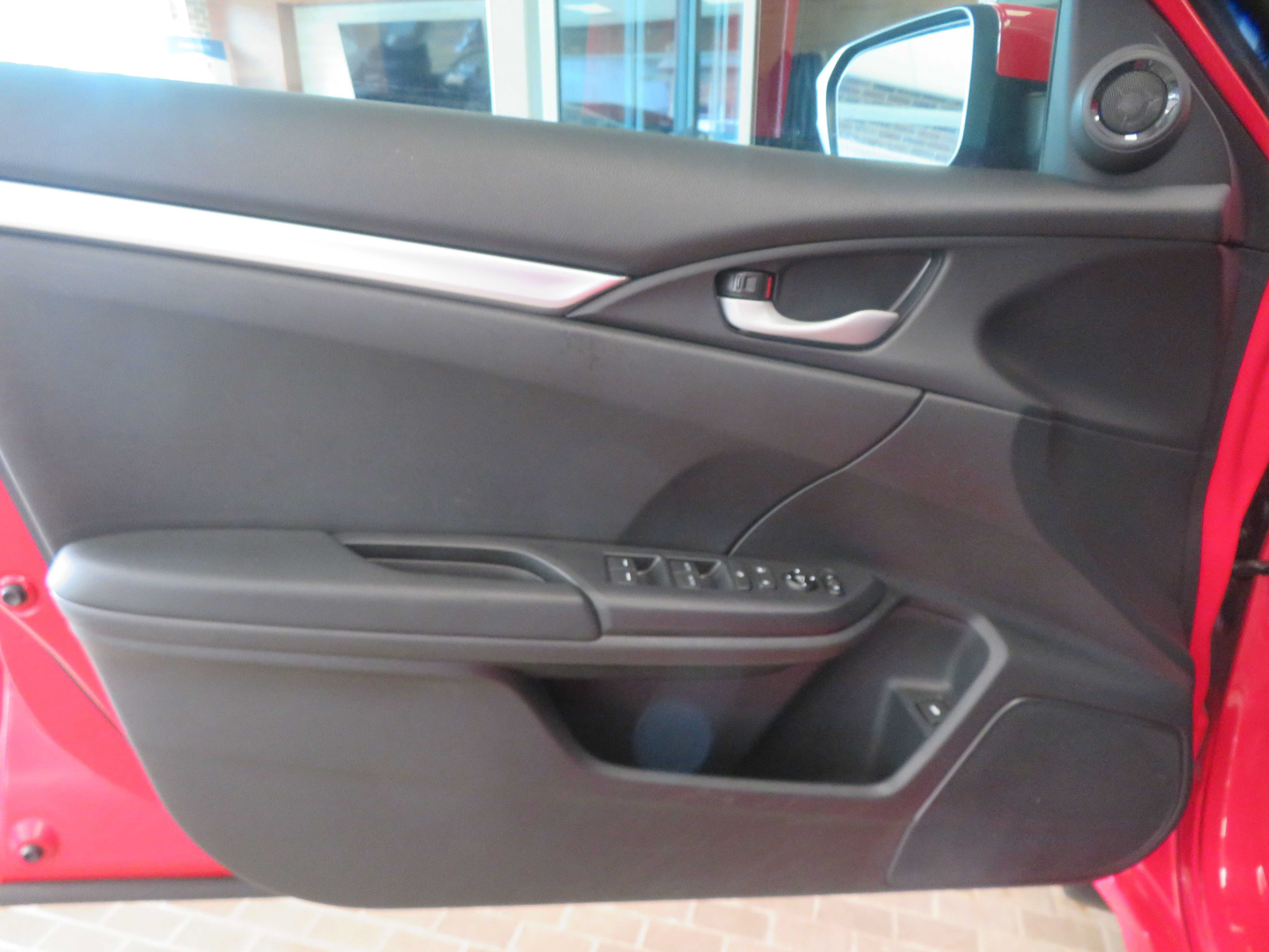 Used 2020 Honda Civic Sport image 13