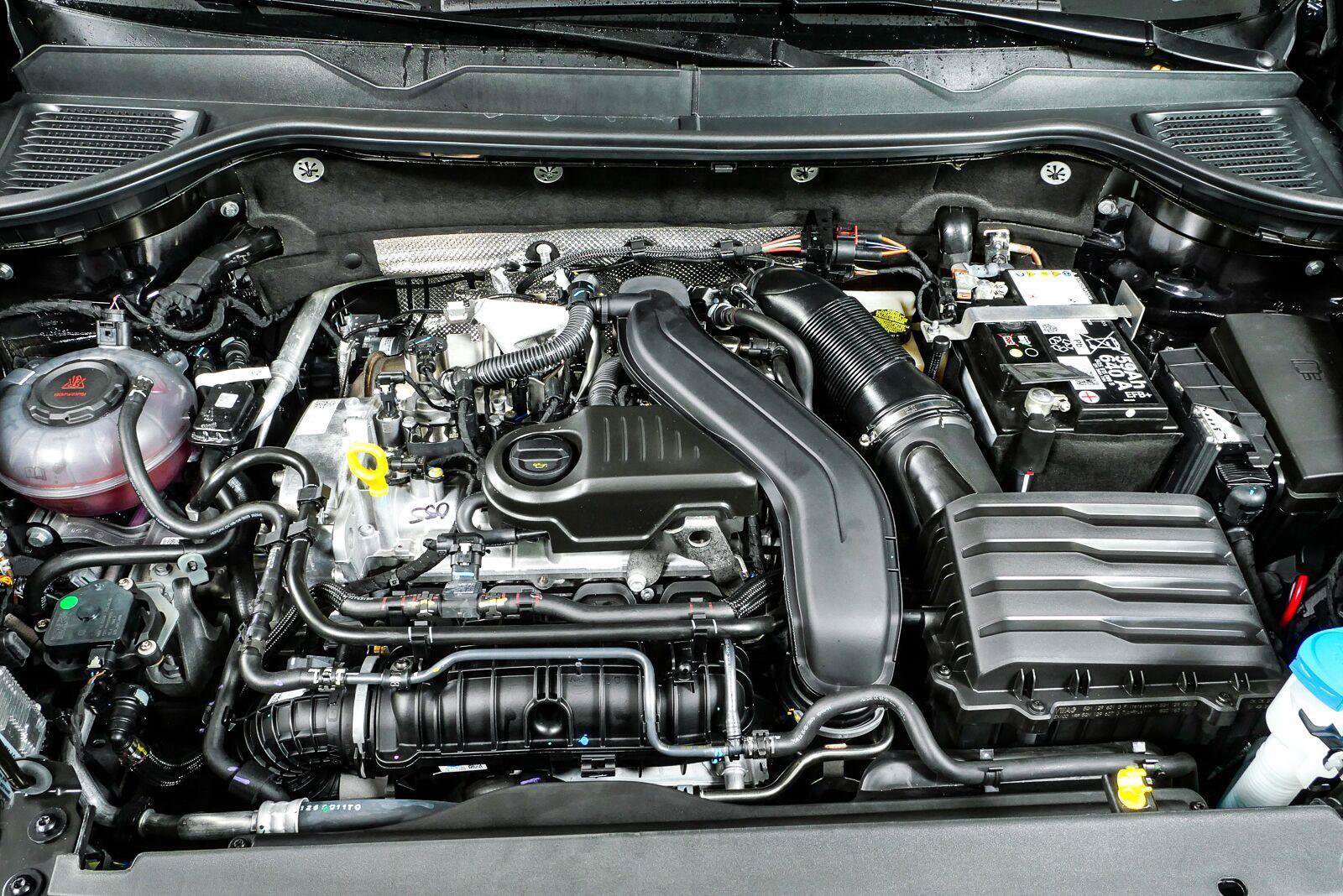 New 2027 Volkswagen Taos S FWD image 15