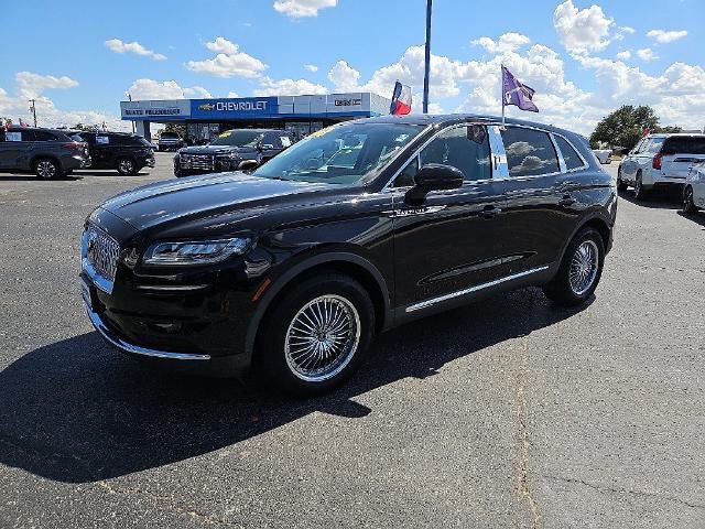 Used 2022 Lincoln Nautilus Reserve FWD image 2