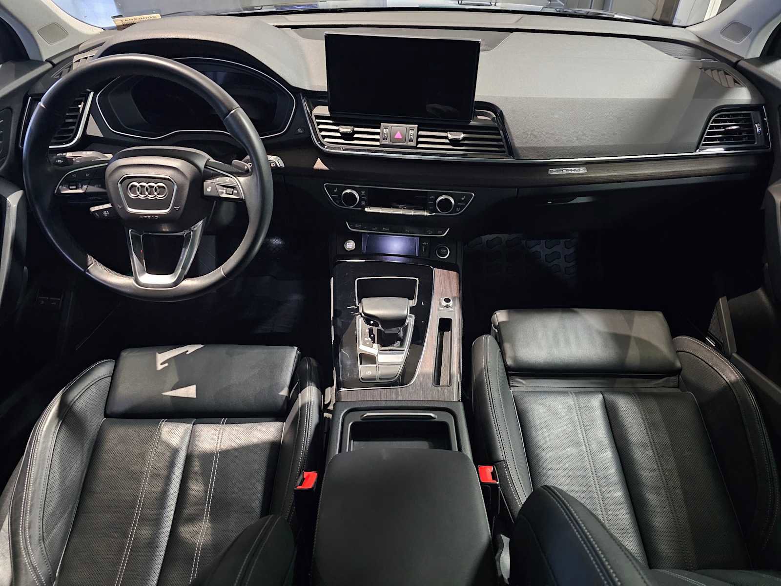 Used 2022 Audi Q5 e Premium Plus w/ Premium Plus Package image 20