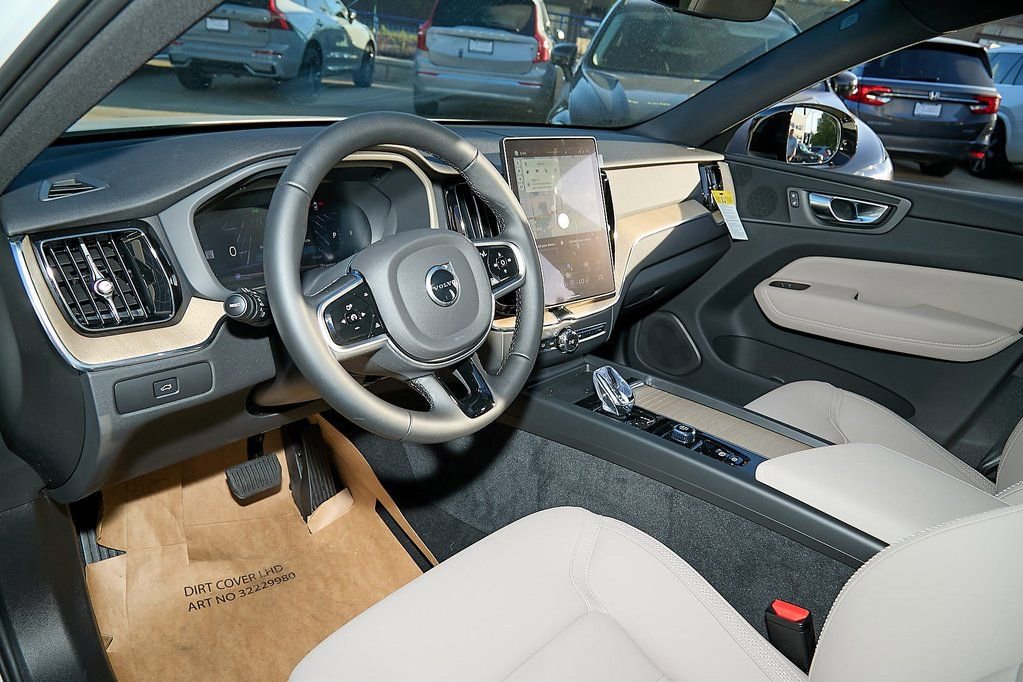 New 2026 Volvo XC60 B5 Plus w/ Protection Package Premier image 12