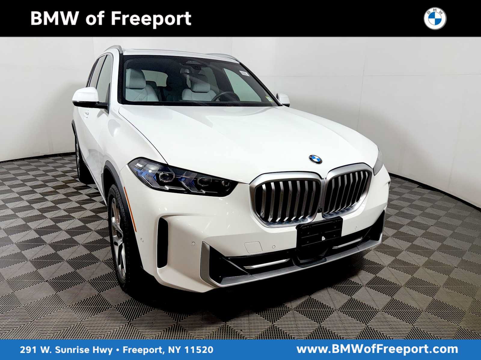 Used 2025 BMW X5 xDrive40i w/ Premium Package AWD/4WD image 1