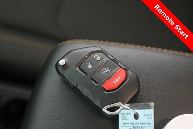Used 2025 Jeep Wrangler Unlimited Sahara w/ Safety Group image 3