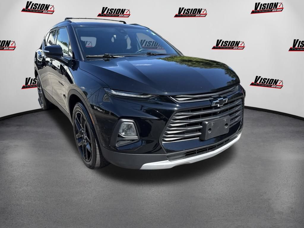 Used 2019 Chevrolet Blazer LT w/ Sound & Technology Package AWD/4WD image 3