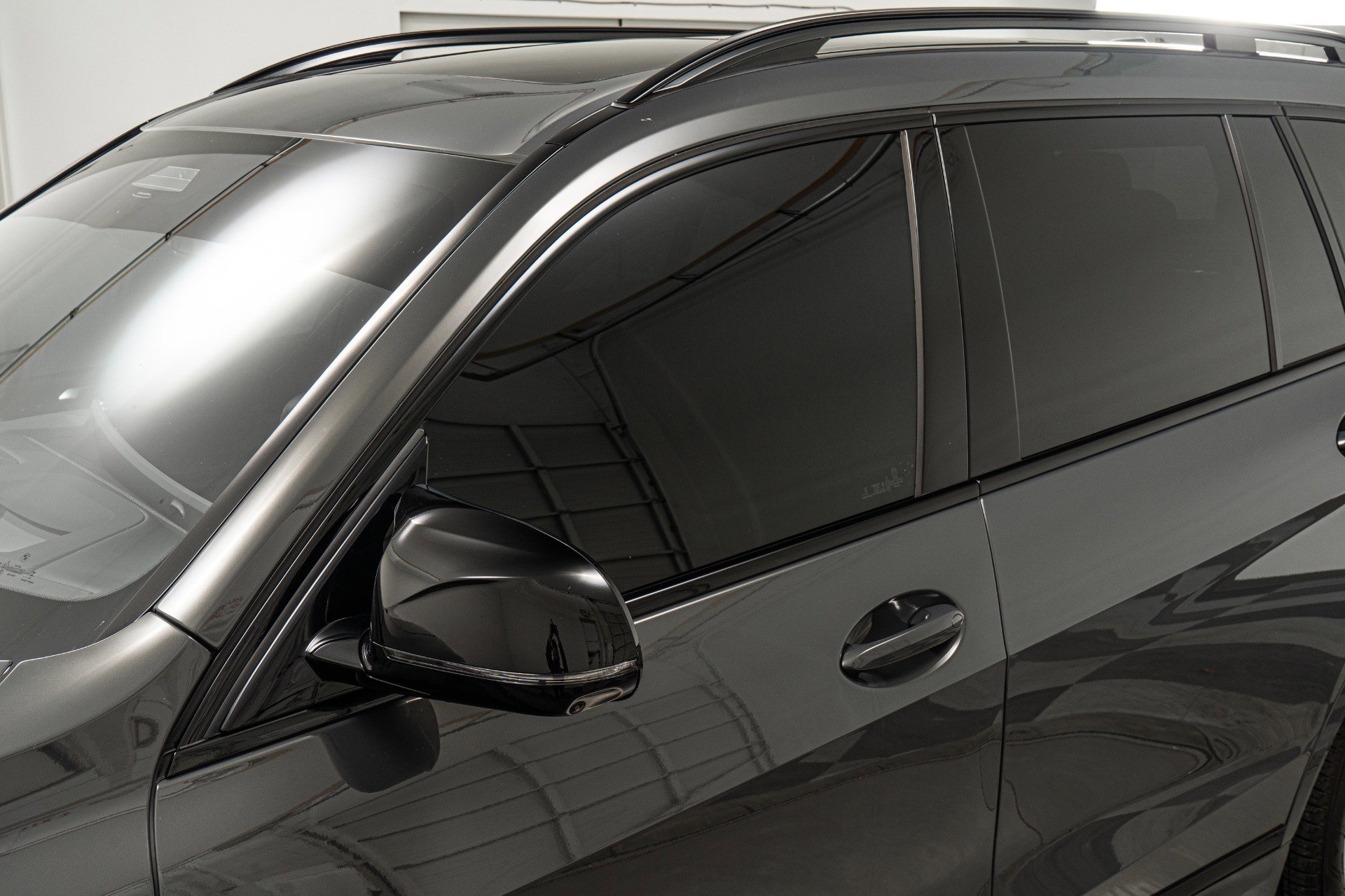 Used 2025 BMW X7 M60i image 32