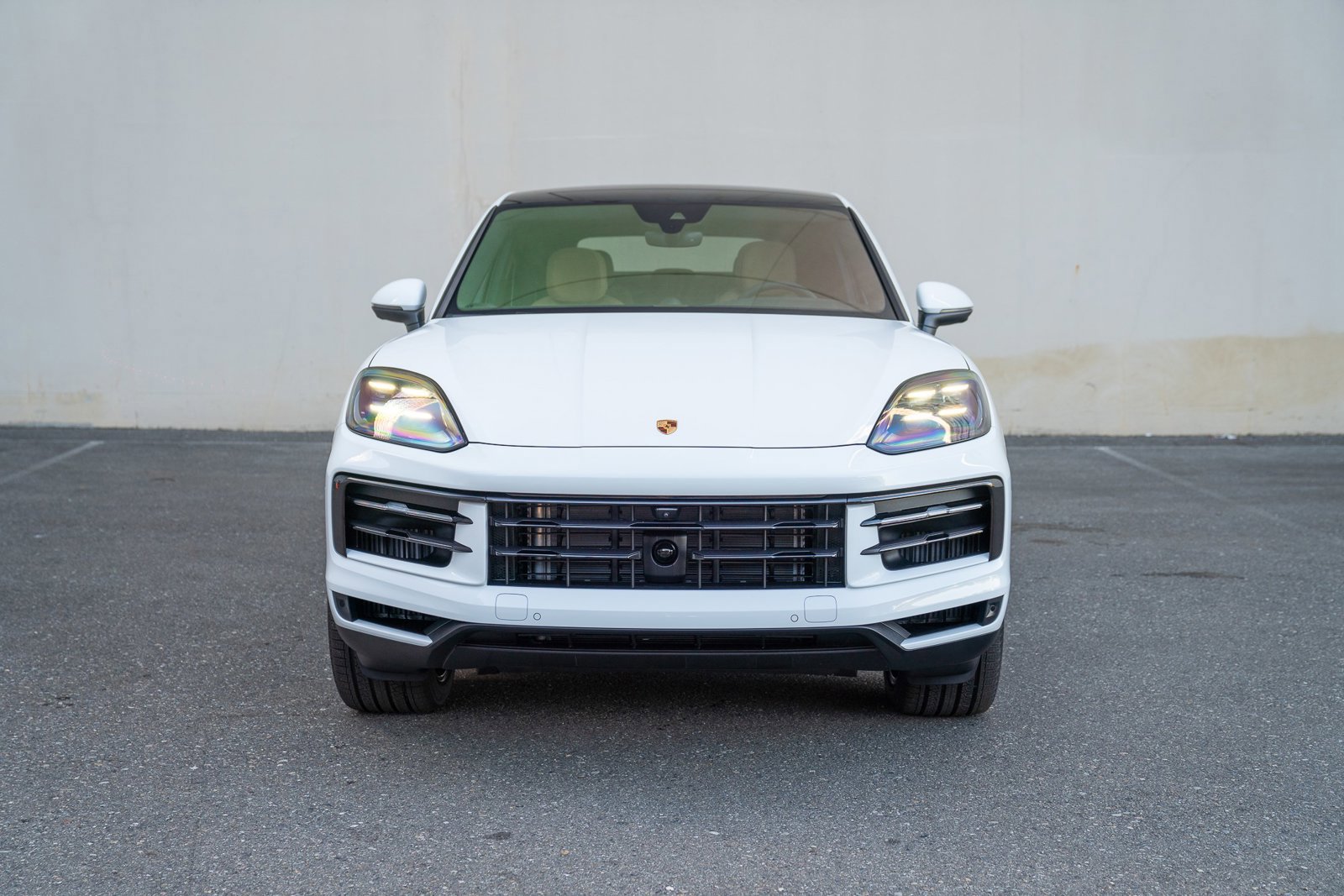 Certified 2025 Porsche Cayenne Coupe AWD/4WD image 6