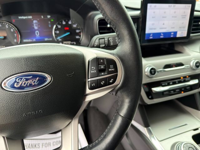 Used 2023 Ford Explorer XLT w/ Equipment Group 202A AWD/4WD image 36
