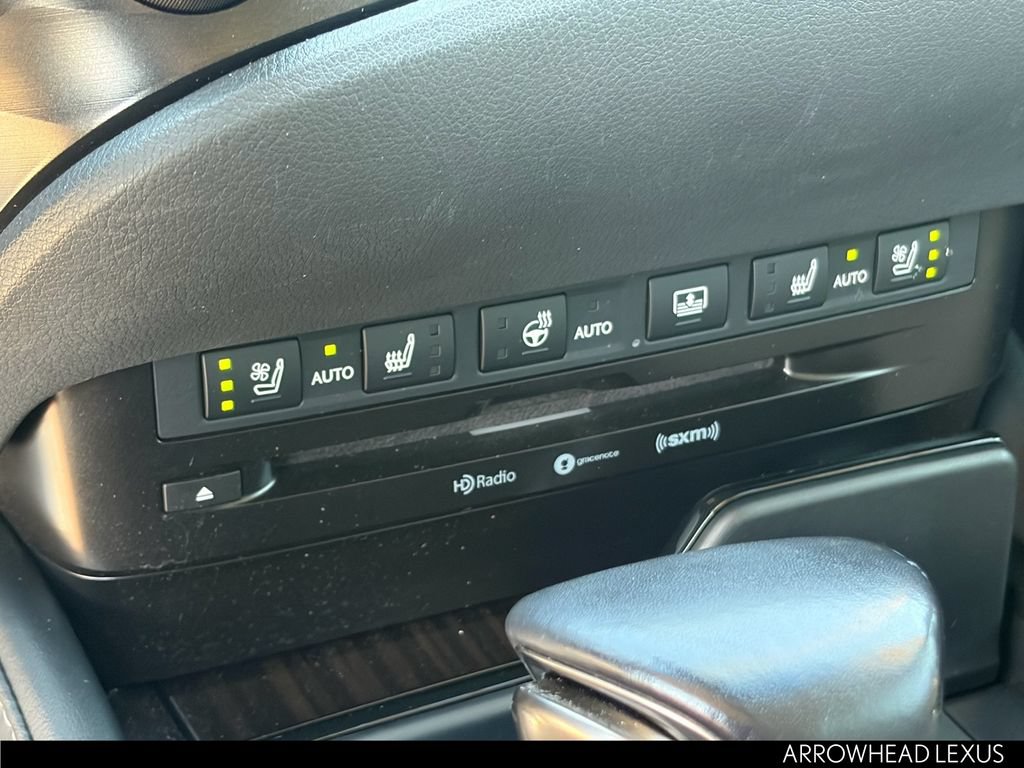 Used 2019 Lexus ES 300h w/ Accessory Package 2 FWD image 25