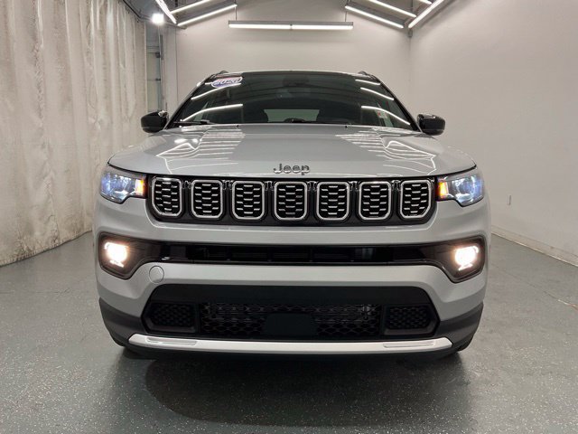New 2026 Jeep Compass Limited AWD/4WD image 3