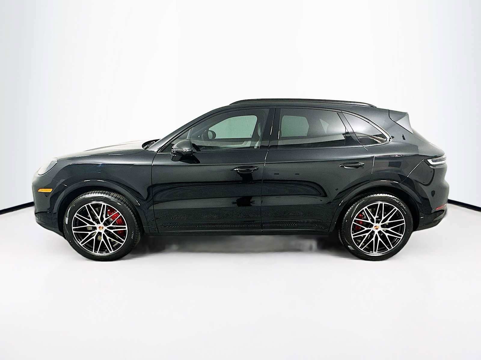 New 2026 Porsche Cayenne S image 2