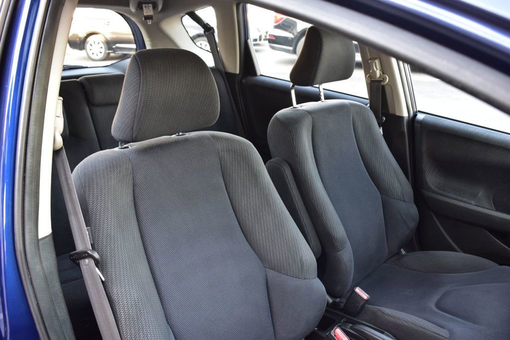 Used 2013 Honda Fit Sport image 19