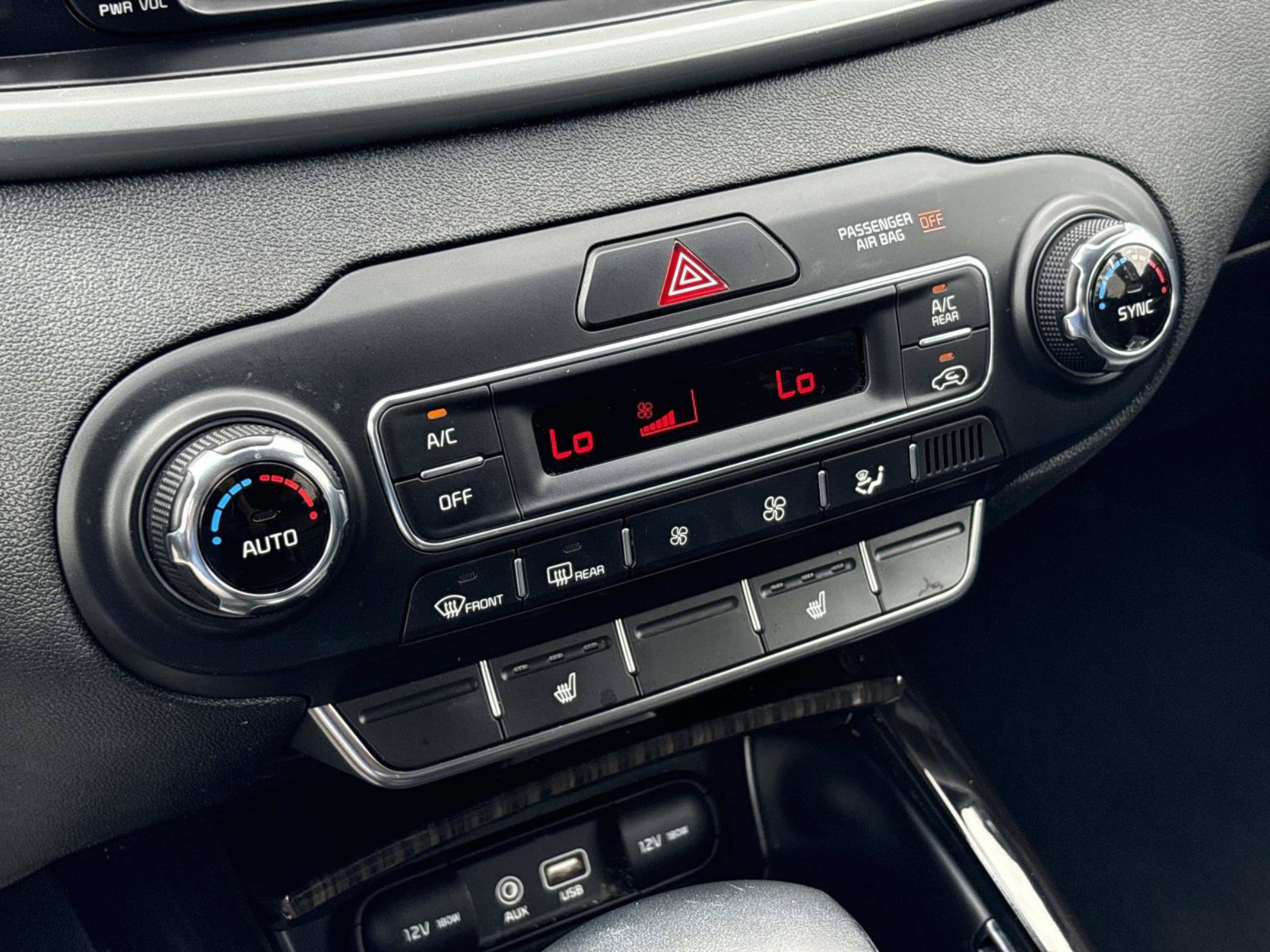 Used 2019 Kia Sorento EX AWD/4WD image 29