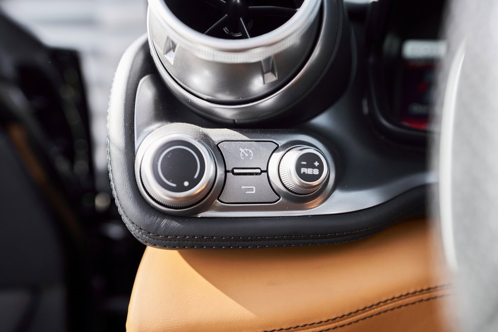 Used 2018 Ferrari GTC4Lusso image 49