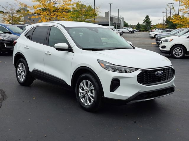 Certified 2023 Ford Escape Active w/ Tech Pack #2 image 2