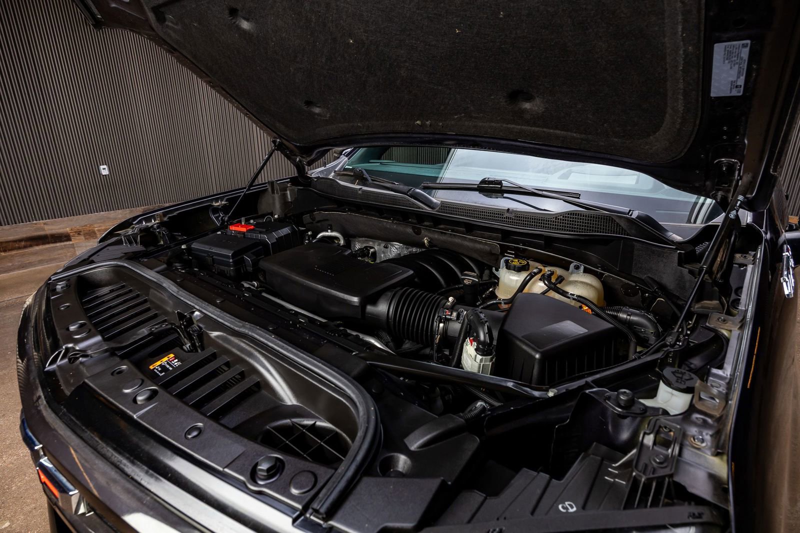 Used 2022 Chevrolet Silverado 1500 ZR2 w/ Technology Package image 40