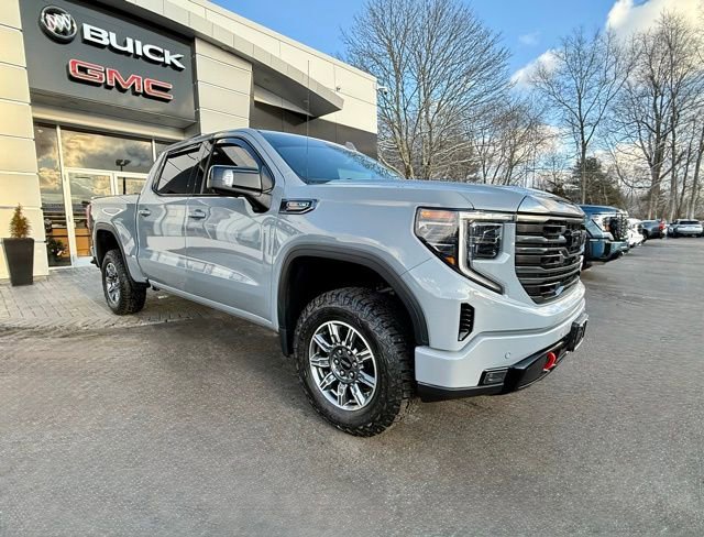 Used 2024 GMC Sierra 1500 AT4 w/ Technology Package image 10
