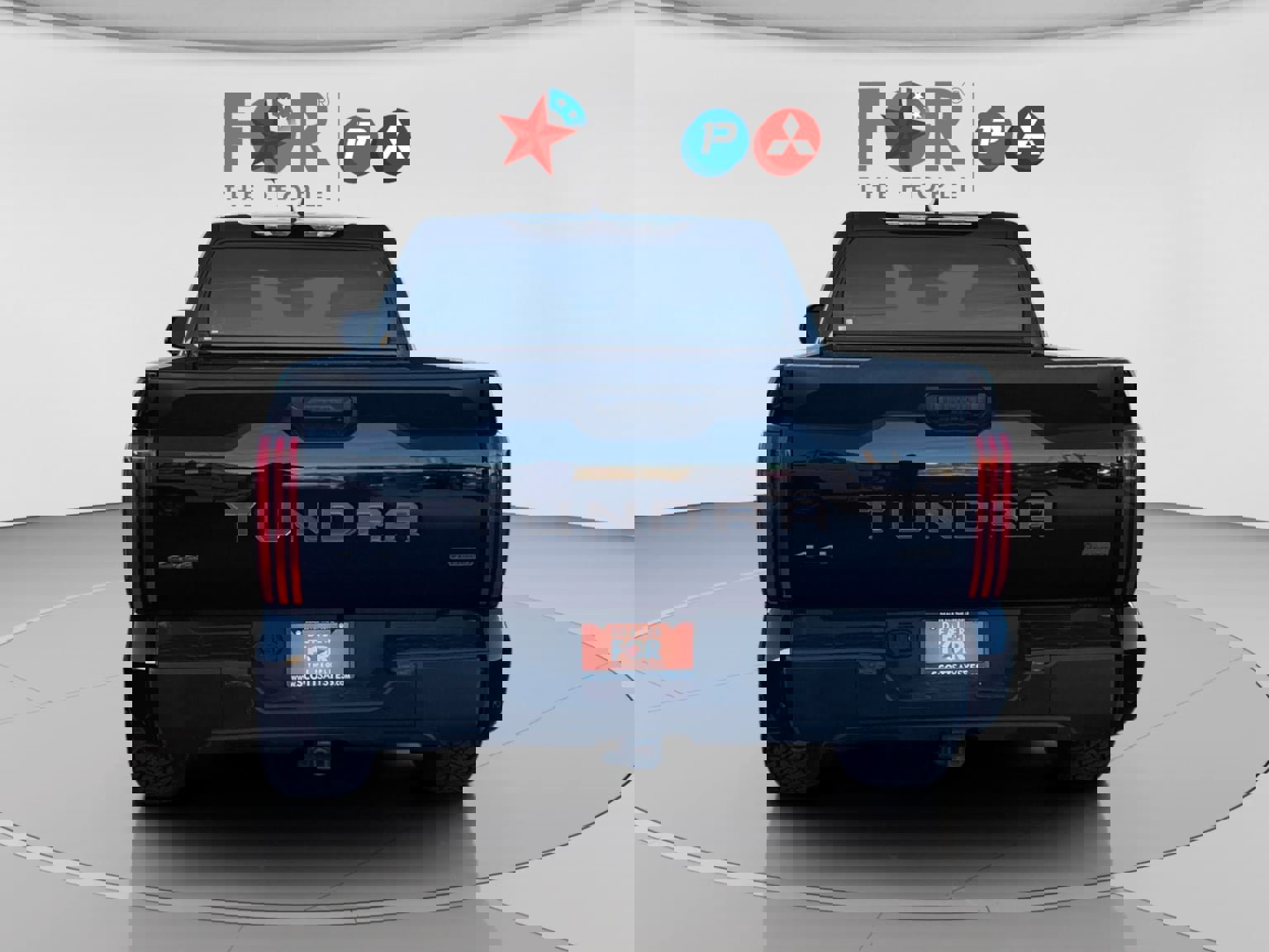 Used 2024 Toyota Tundra SR5 w/ SR5 Convenience Package AWD/4WD image 4