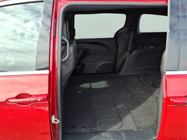 New 2026 Chrysler Pacifica Select image 11