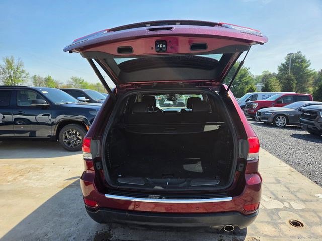Used 2018 Jeep Grand Cherokee Limited image 25