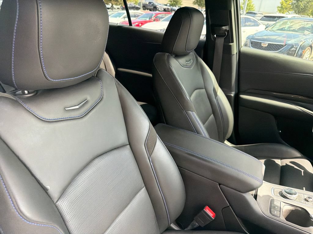 Certified 2024 Cadillac XT4 Sport AWD/4WD image 39