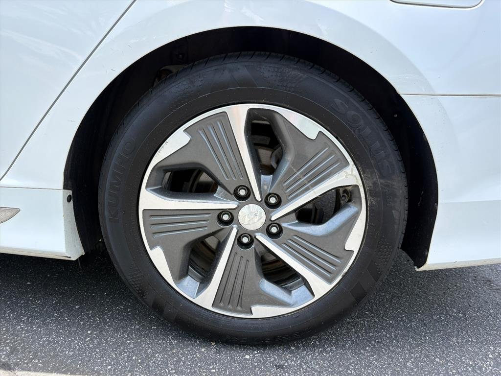Used 2019 Hyundai Sonata Limited FWD image 24