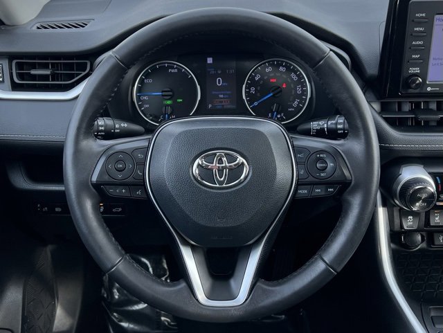Used 2020 Toyota RAV4 XLE image 24