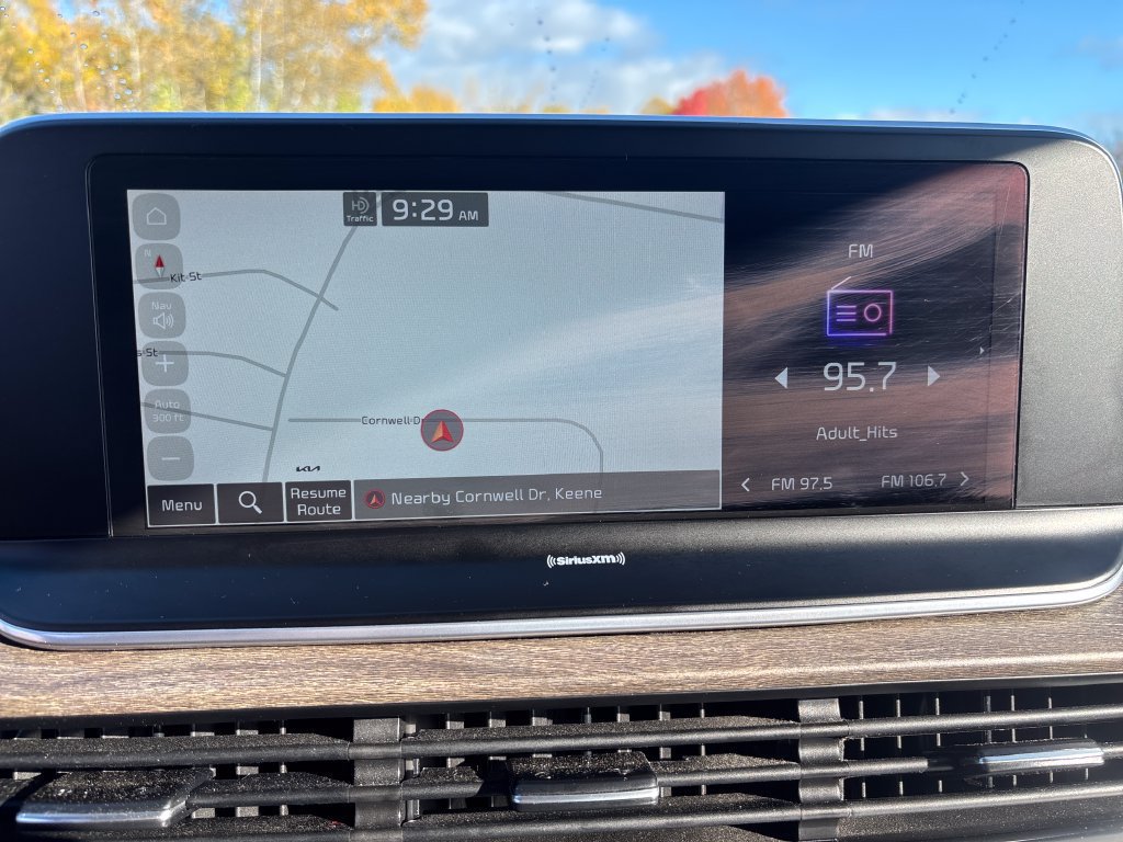 Certified 2022 Kia Telluride EX w/ EX Premium Package AWD/4WD image 19