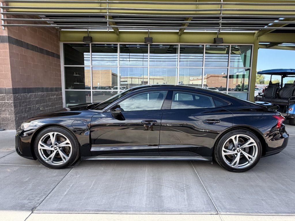 Used 2022 Audi e-tron GT Premium Plus AWD/4WD image 7