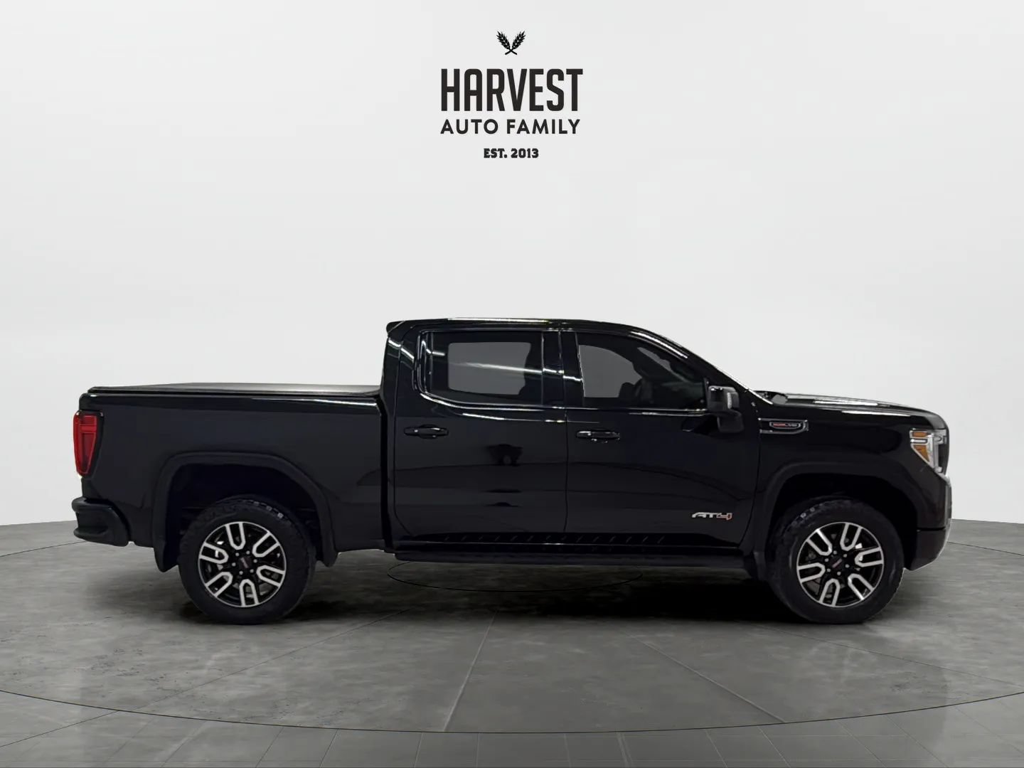 Used 2022 GMC Sierra 1500 AT4 w/ AT4 Premium Package AWD/4WD image 8