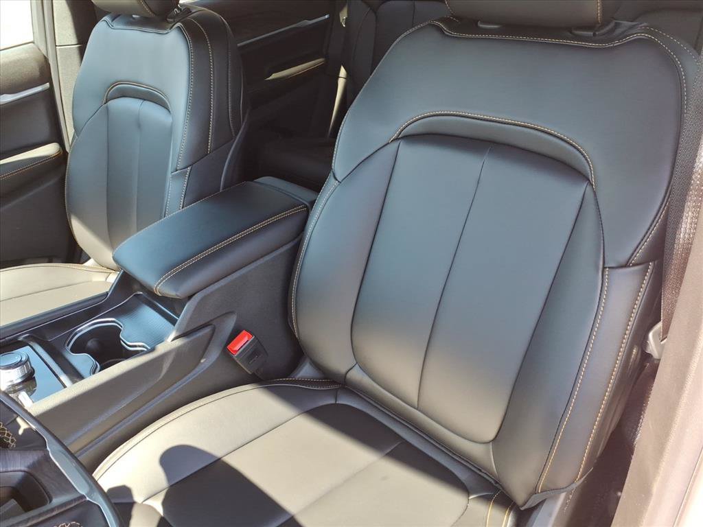 New 2026 Jeep Grand Cherokee Limited AWD/4WD image 17