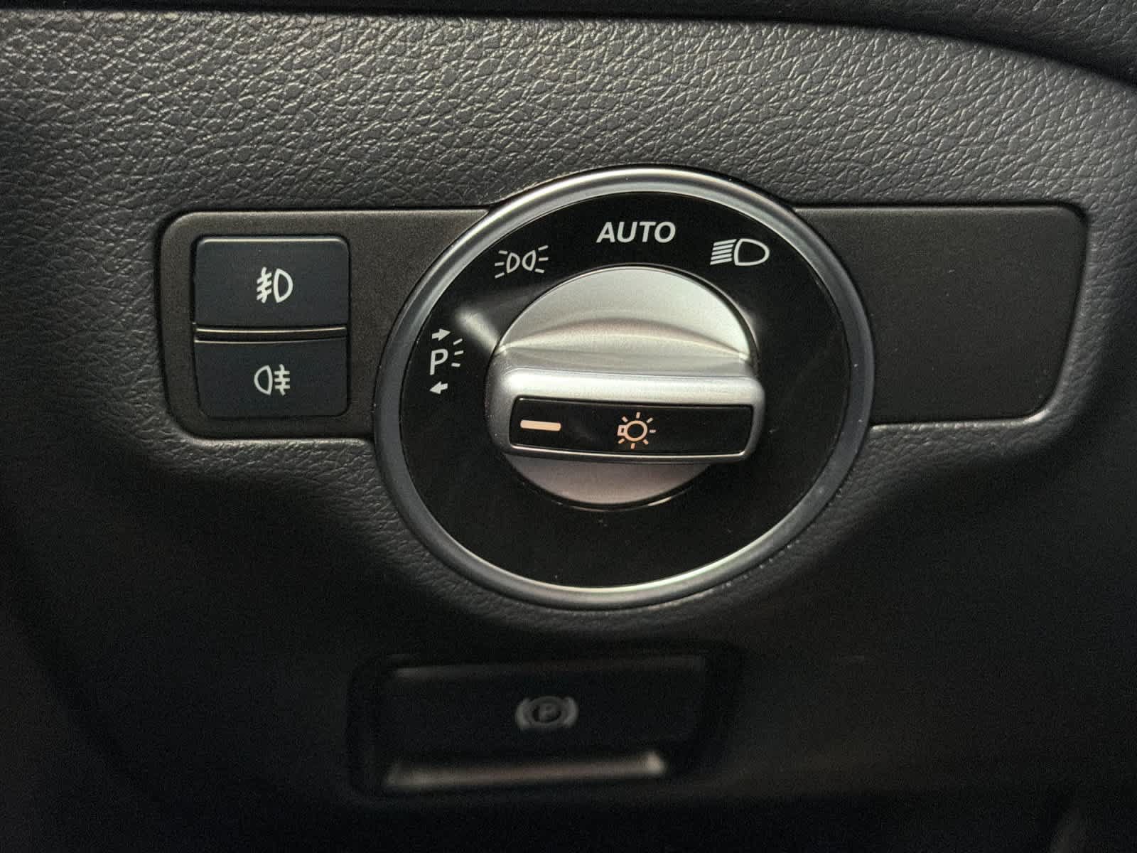 Used 2020 Mercedes-Benz GLA 250 image 29