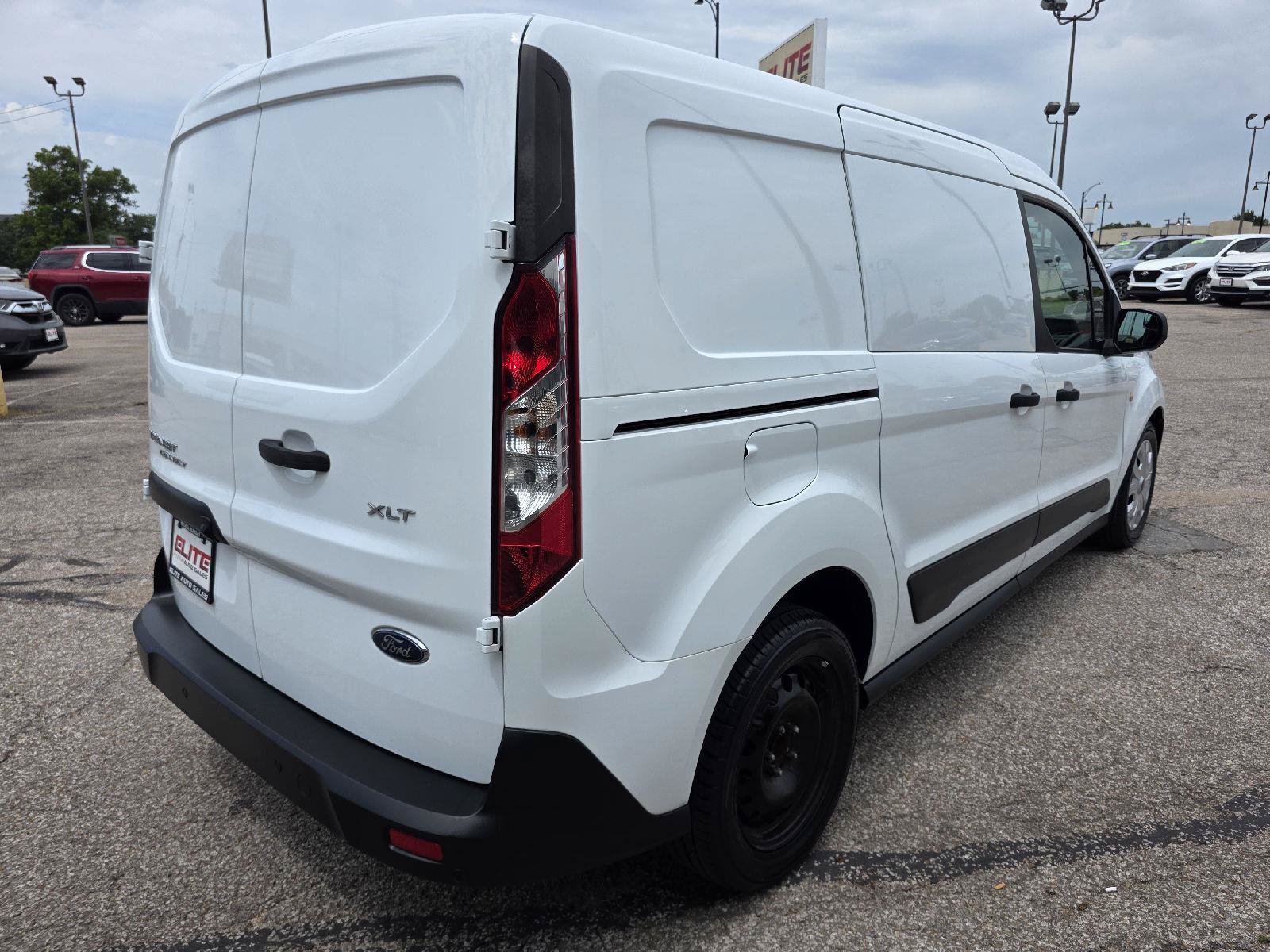 Used 2020 Ford Transit Connect XLT FWD image 5
