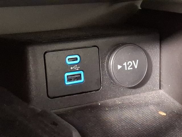 Used 2023 Ford Escape Platinum AWD/4WD image 22