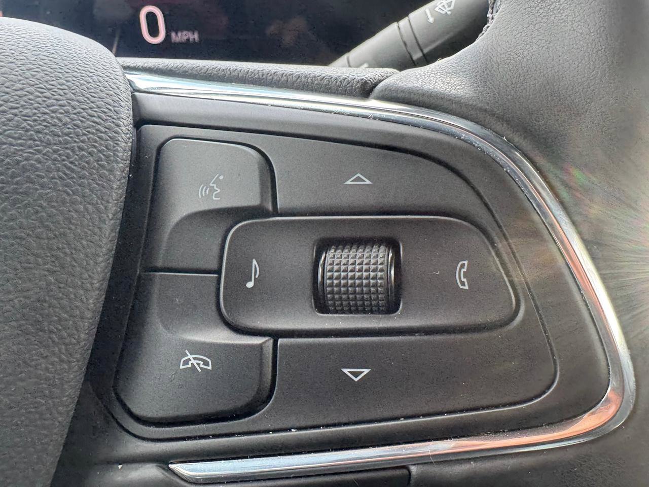 Used 2025 Buick Envista Preferred w/ Convenience I Package image 29