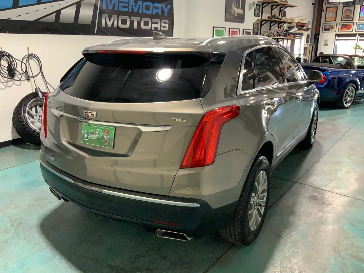 Used 2017 Cadillac XT5 Luxury FWD image 4