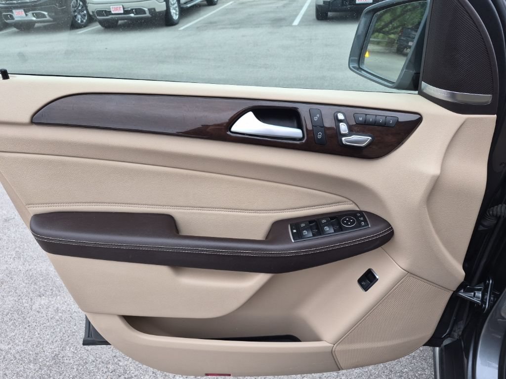 Used 2018 Mercedes-Benz GLE 350 4MATIC image 28