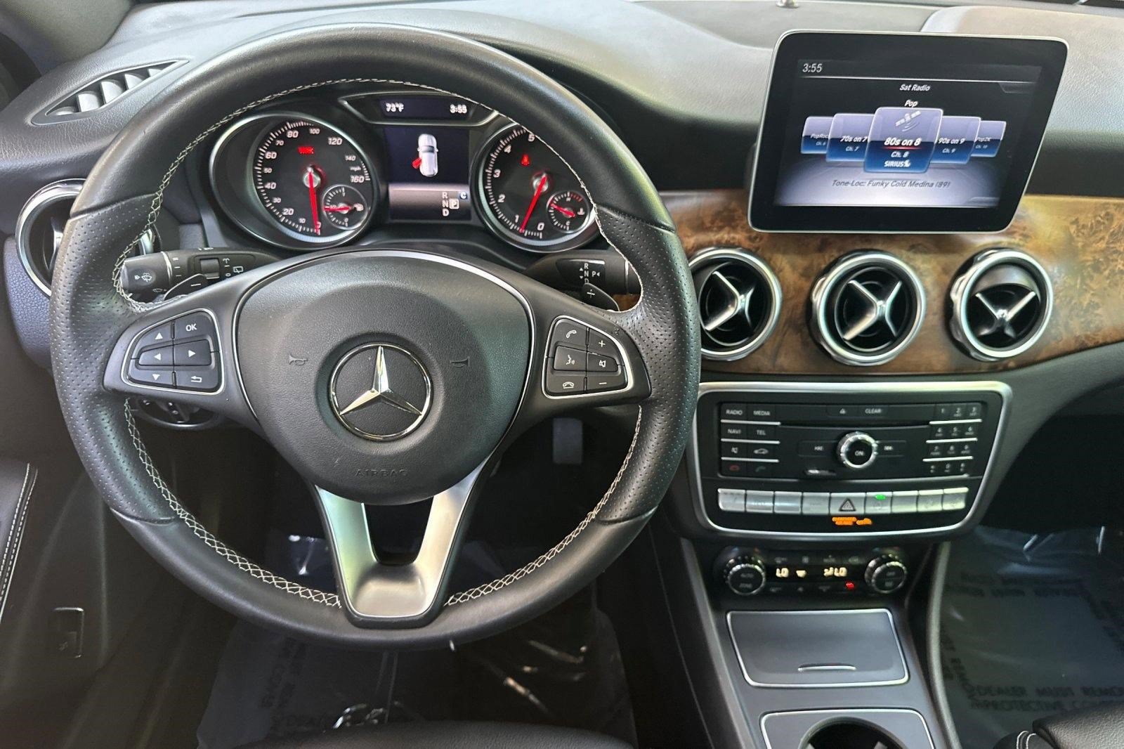 Used 2018 Mercedes-Benz GLA 250 4MATIC image 15