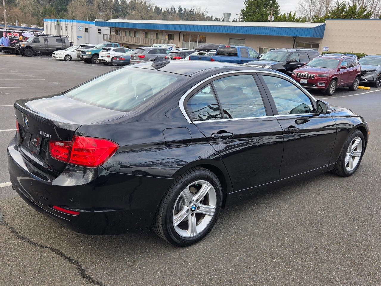 Used 2015 BMW 328i xDrive 328i xDrive AWD 4dr Sedan SULE image 7