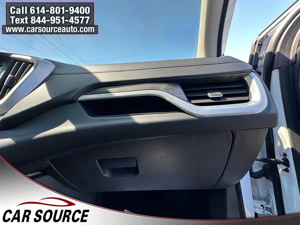 Used 2022 GMC Terrain SLE w/ Driver Convenience Package FWD image 28