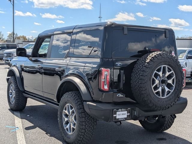 Used 2025 Ford Bronco Badlands image 5