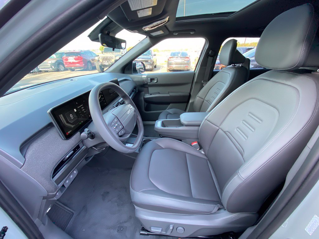 New 2027 Kia EV3 Land FWD image 11