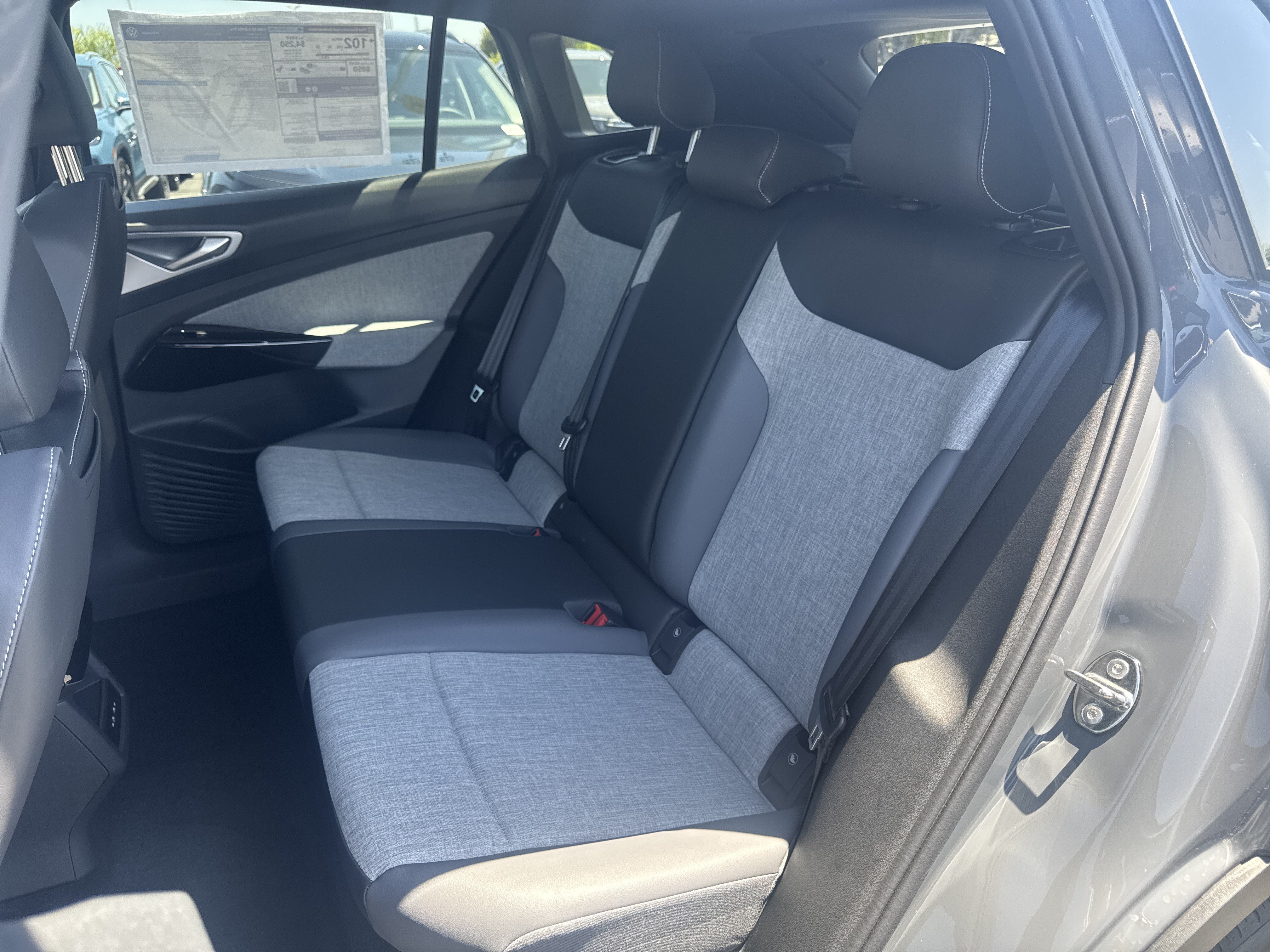 New 2026 Volkswagen ID.4 Pro AWD/4WD image 32