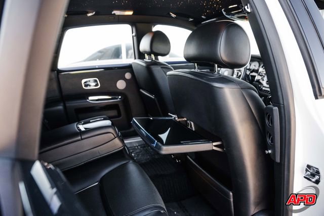 Used 2017 Rolls-Royce Ghost RWD image 31