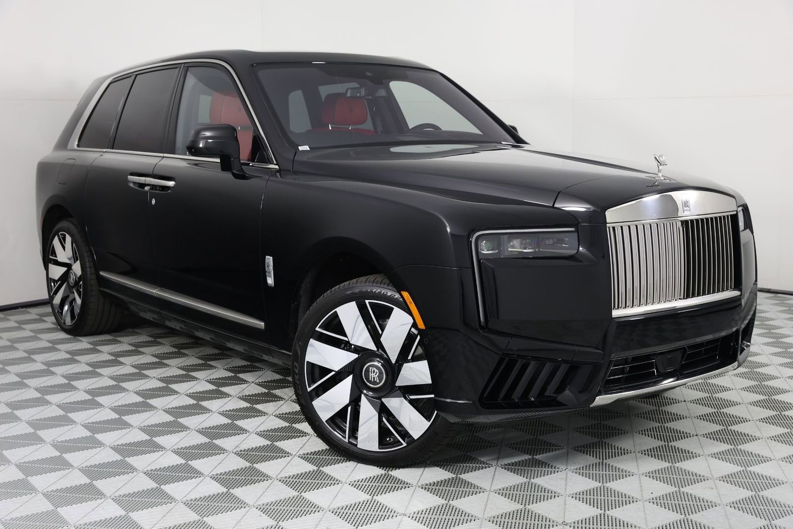 New 2026 Rolls-Royce Cullinan AWD/4WD image 9