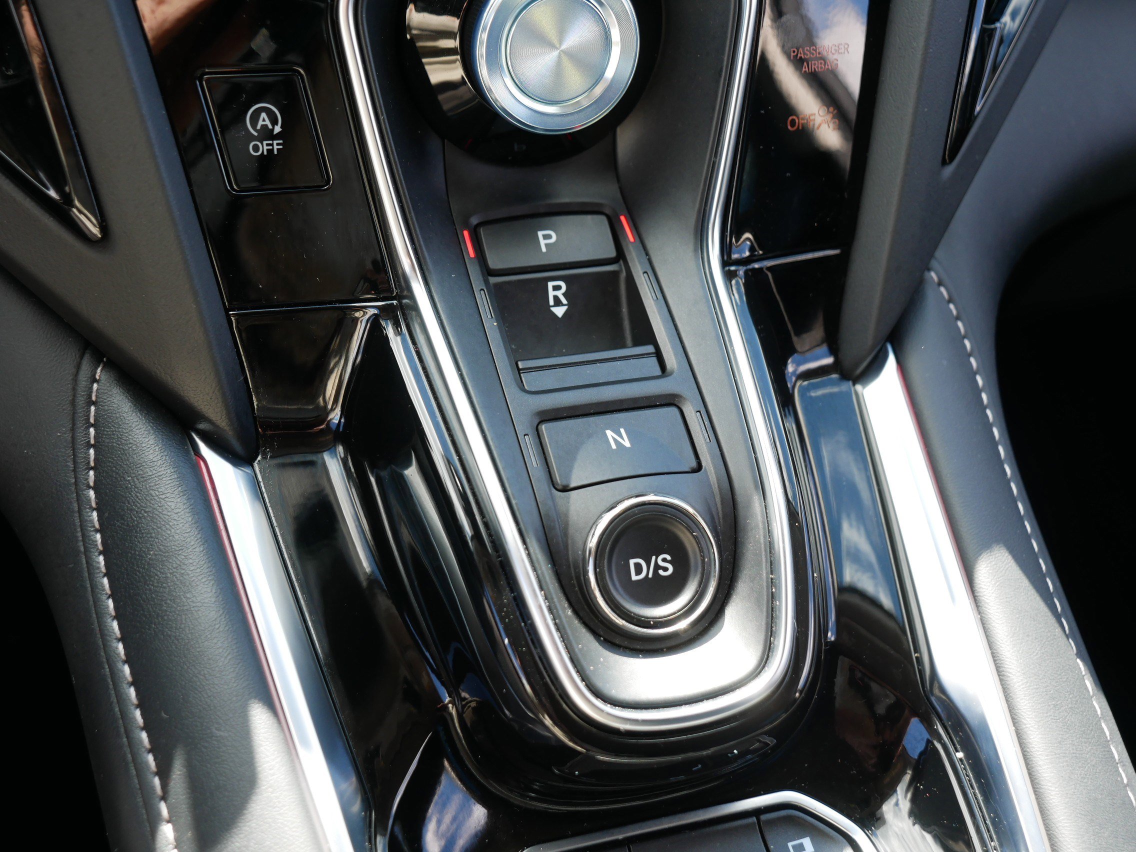 Used 2025 Acura RDX SH-AWD w/ Technology Package image 24