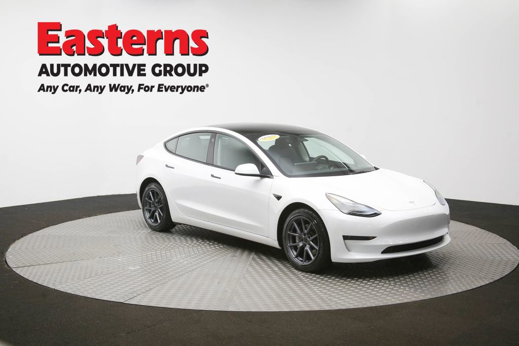 Used 2023 Tesla Model 3 Standard Range image 47