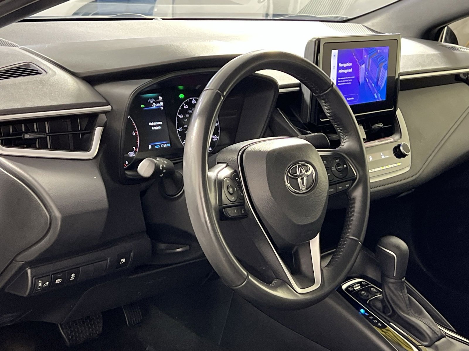 Used 2024 Toyota Corolla SE image 16