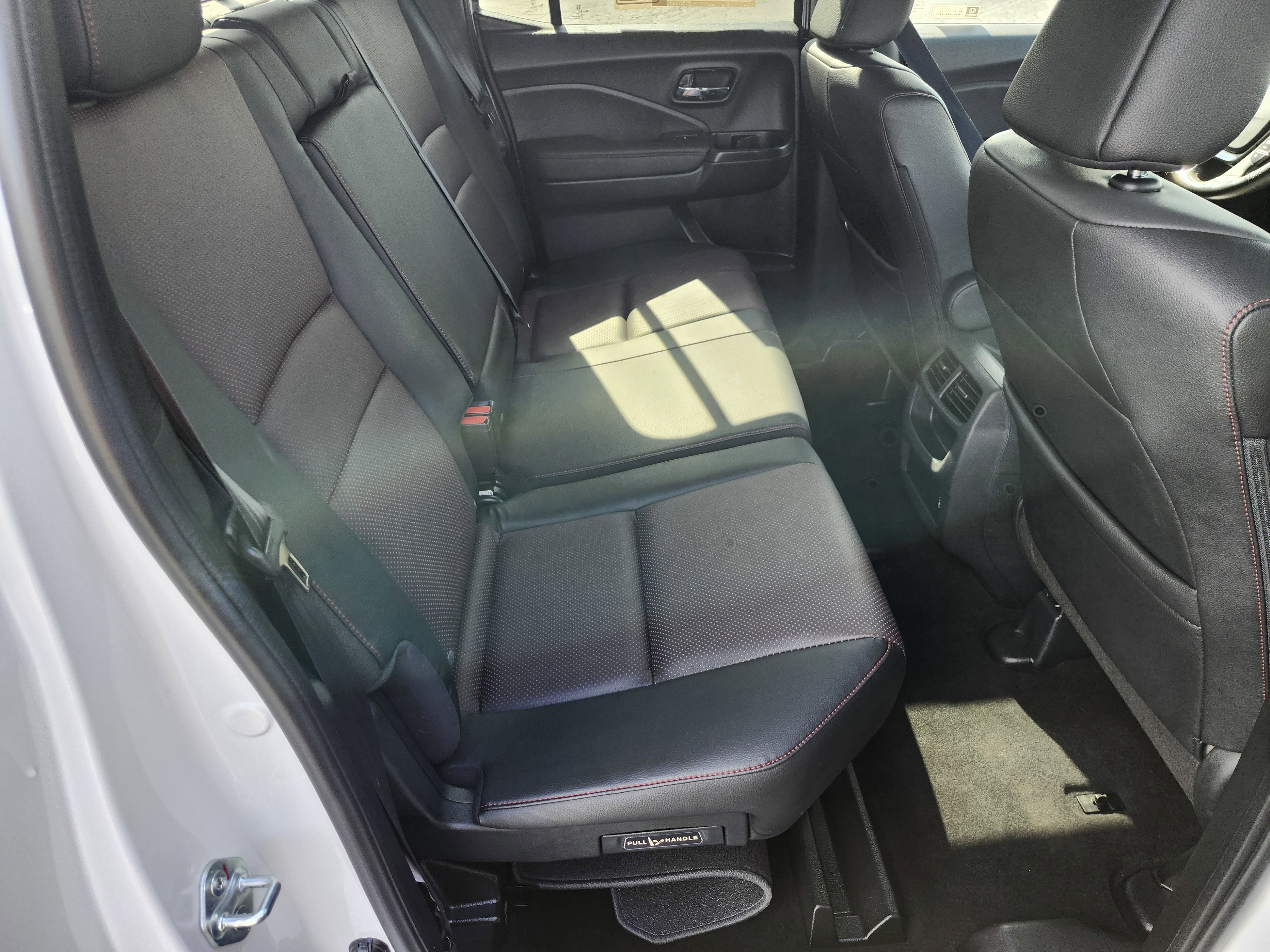 Used 2022 Honda Ridgeline Black Edition image 13